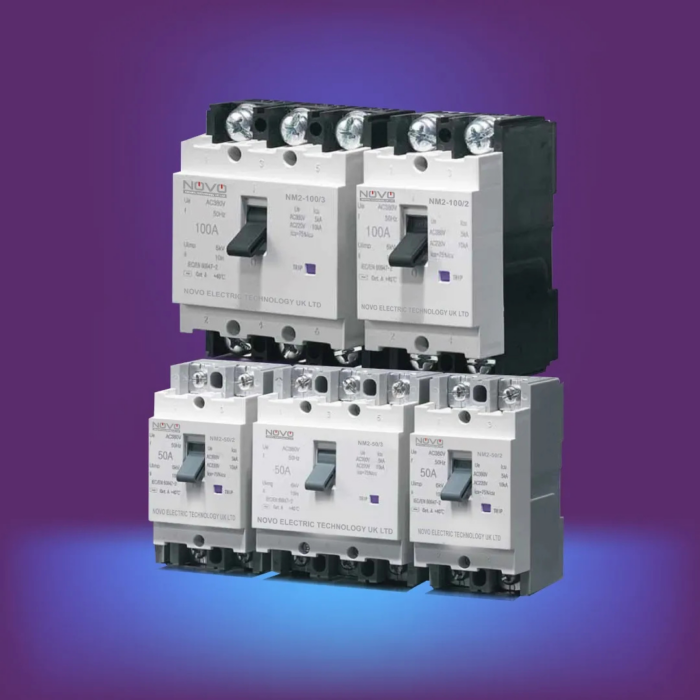 MCCB (Moulded Case Circuit Breaker)